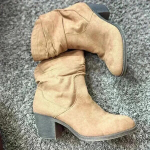 Rocket Dog Sassily Fashion Booties C395 Women’s 8.5 Brown Suede